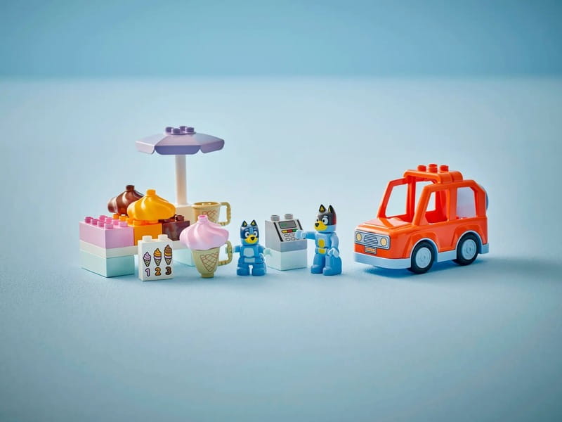 Конструктор LEGO Duplo Bluey Путешествие с мороженым и Блуи (10458)