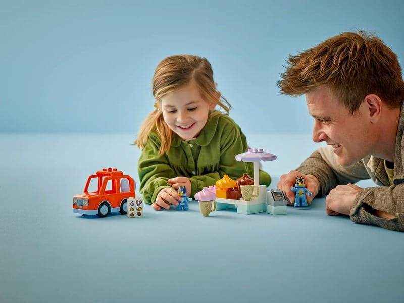 Конструктор LEGO Duplo Bluey Путешествие с мороженым и Блуи (10458)