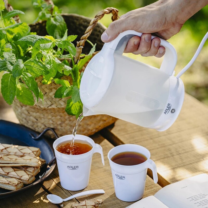 Електрочайник Adler AD 1381