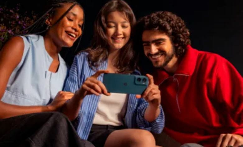 Смартфон Motorola Moto G06 4/64GB Tapestry (PBA20002UA)