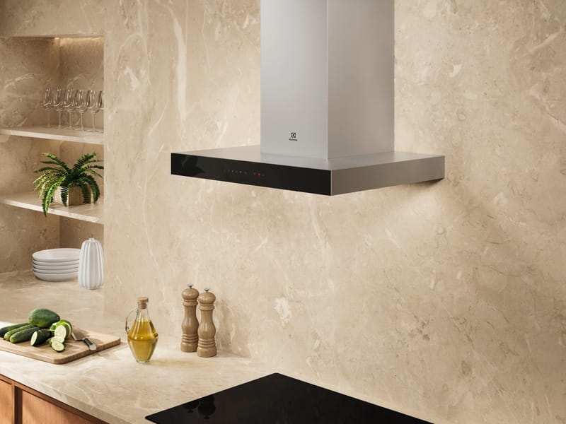 Витяжка Electrolux LFT826X