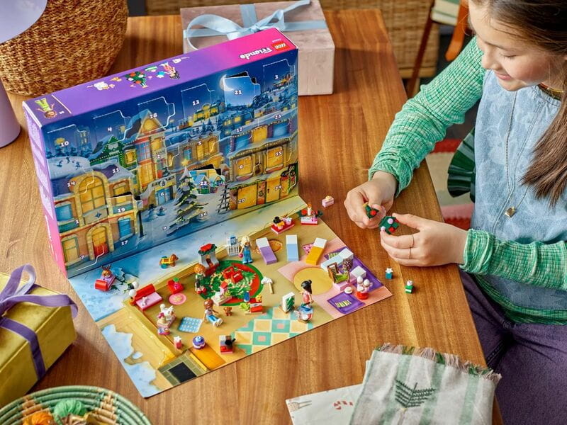 Конструктор LEGO Friends Адвент календарь 2025 (42668)