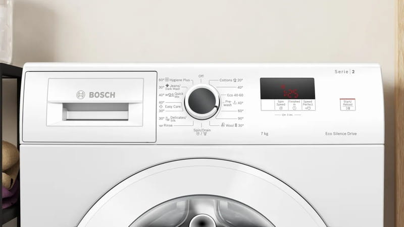 Стиральная машина Bosch WGE02200BY