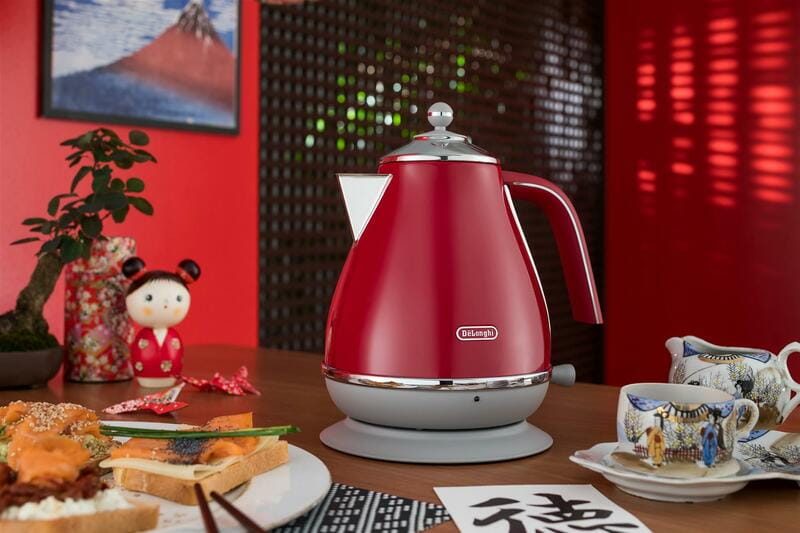 Электрочайник Delonghi KBOC 2001.R