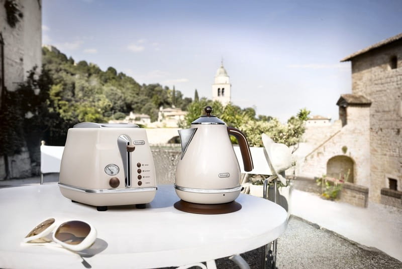 Электрочайник Delonghi KBOV 2001.BG