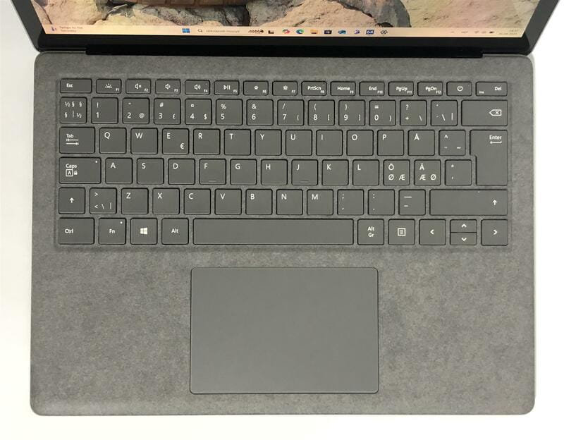 Ноутбук Microsoft Surface Laptop 3 1867 / 13.5" (2256x1504) IPS Touch / i5-1035G7 / 16GB / 256GB SSD / Win11Pro / Backlight - Б/у