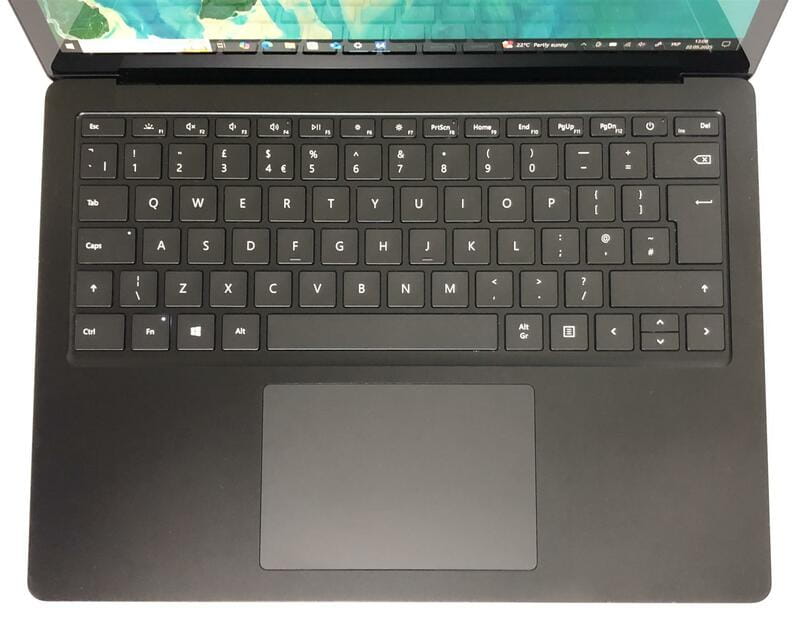 Ноутбук Microsoft Surface Laptop 3 1868 / 13.5" (2256x1504) IPS Touch / i5-1035G7 / 8GB / 256GB SSD / Win10Pro / Backlight - Б/у