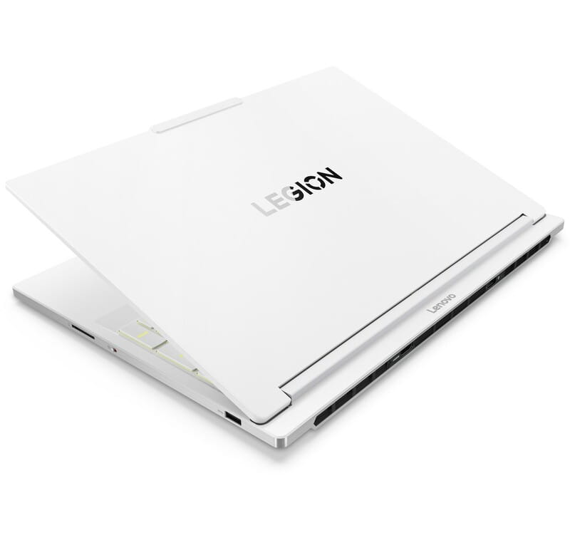 Ноутбук Lenovo Legion 7 16IAX10 (83KY005XRA) Glacier White