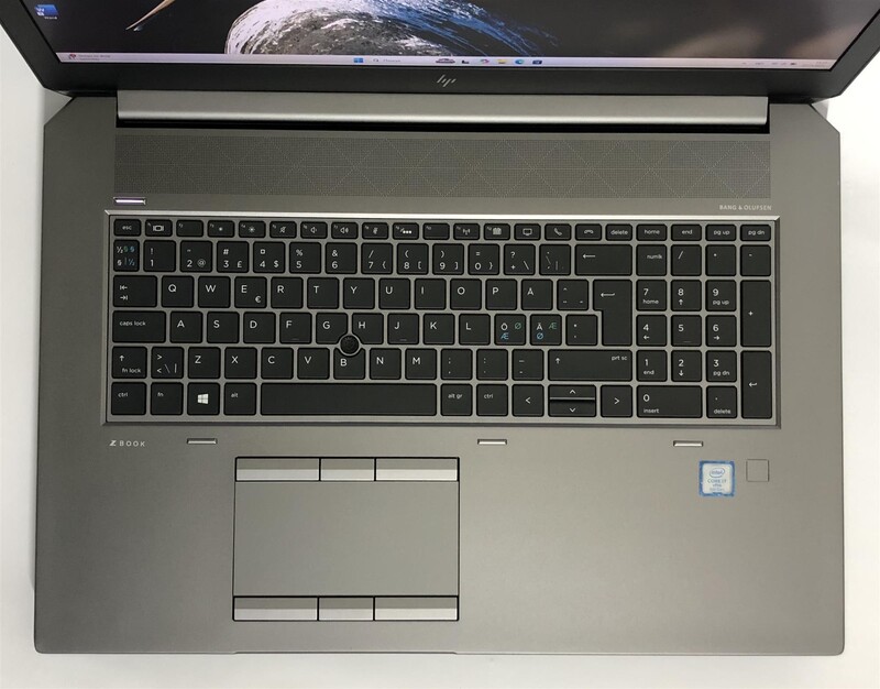 Ноутбук HP ZBook 17 G6 / 17.3" FullHD IPS / i7-9850H / 32GB / 512GB SSD NVMe / nVidia Quadro RTX 3000 6GB / Win11Pro / Backlight / сканер відбитка - Б/в