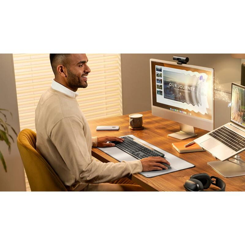 Клавiатура бездротова Logitech Slim Solar+ for Business Graphite (920-013779)