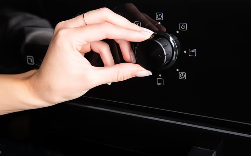 Духовой шкаф Vestfrost BOV70CN