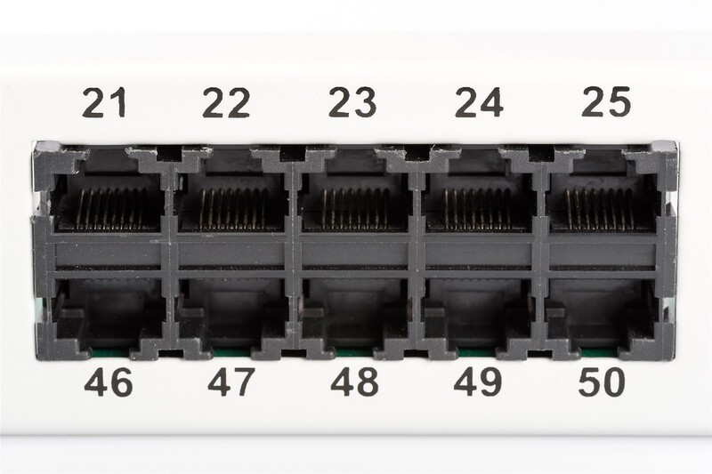 Патч-панель Digitus (DN-91350-1) 19" 1U, 50 портов, Cat.3 UTP в сборе серая