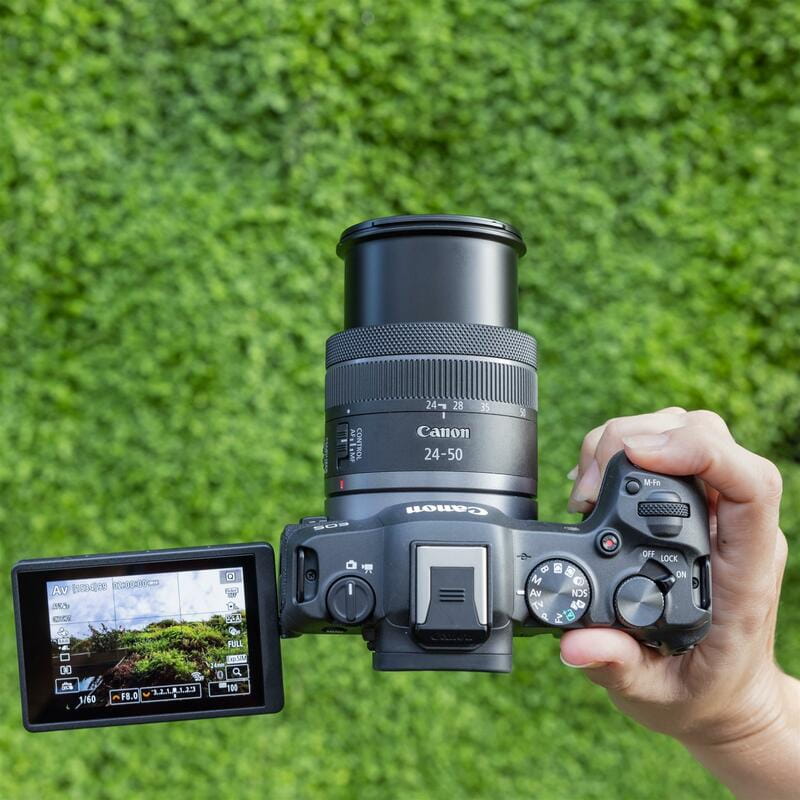 Цифровая фотокамера Canon EOS R8 Body + LP-E17 (5803C087)