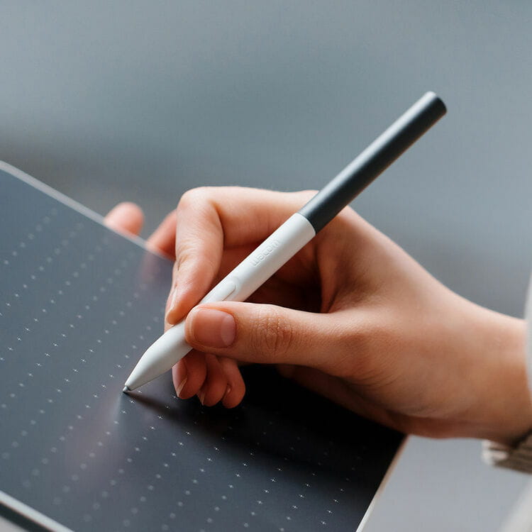 Перо Wacom One (2023) бело-серое (CP92303B2Z)