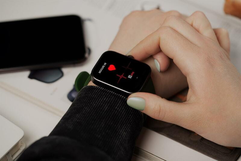 Смарт-годинник 2E Alpha SQ Music Edition 46 mm Black/Green (2E-CWW40BKGN-WS)