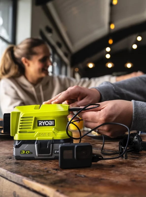 Інвертор Ryobi ONE+ RY18BI150A-0 18V 150/300W без АКБ та ЗП (5133004895)