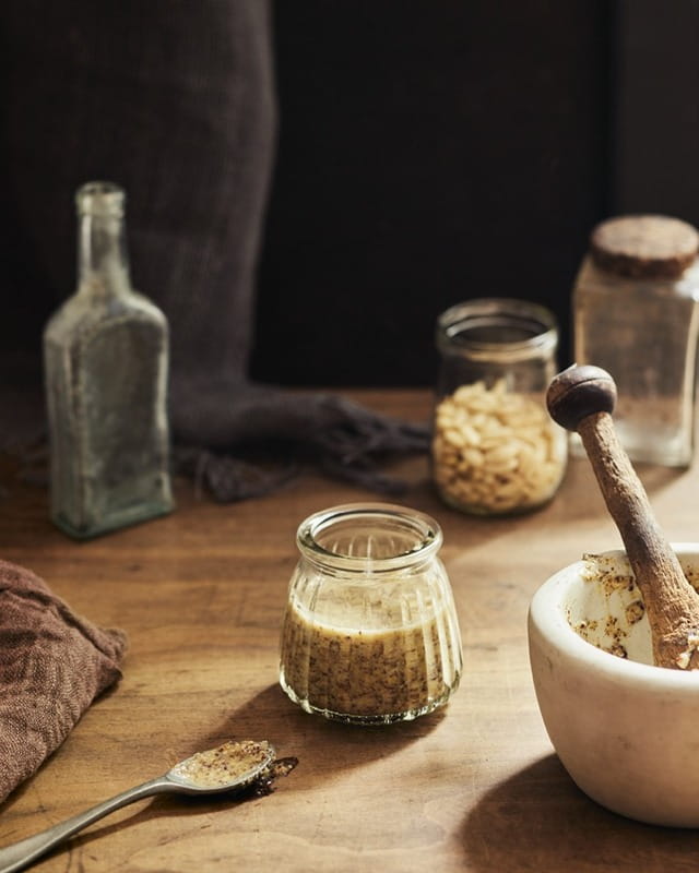 Гра престолів. Офіційна кулінарна книга. Рецепти від Королівського Причалу до Дотрацького моря / Челсі Монро-Кассел, Брент Консіліо