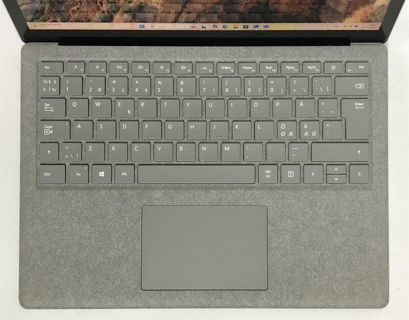 Ноутбук Microsoft Surface Laptop 2 1769 / 13.5" (2256x1504) IPS Touch / i5-8350U / 8GB / 128GB SSD / Win11Pro / Backlight - Б/в