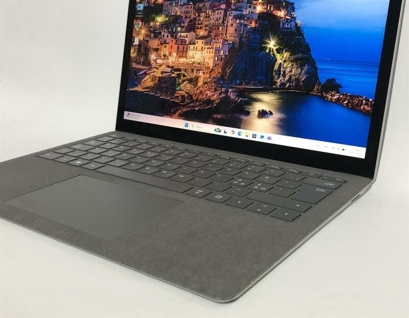 Ноутбук Microsoft Surface Laptop 4 1950 / 13.5" (2256x1504) IPS Touch / i7-1185G7 / 16GB / 512GB SSD / Win11Pro / Backlight - Б/в