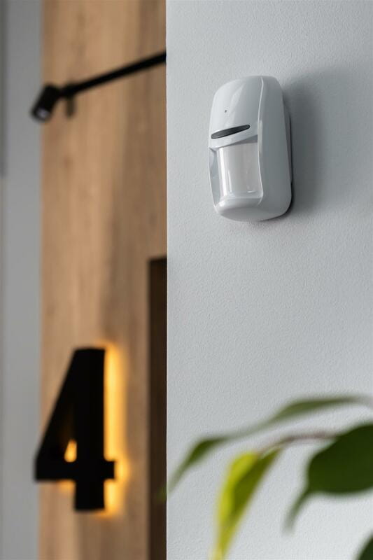 Беспроводной датчик движения и разбития стекла штора U-Prox PIR Combi VB White