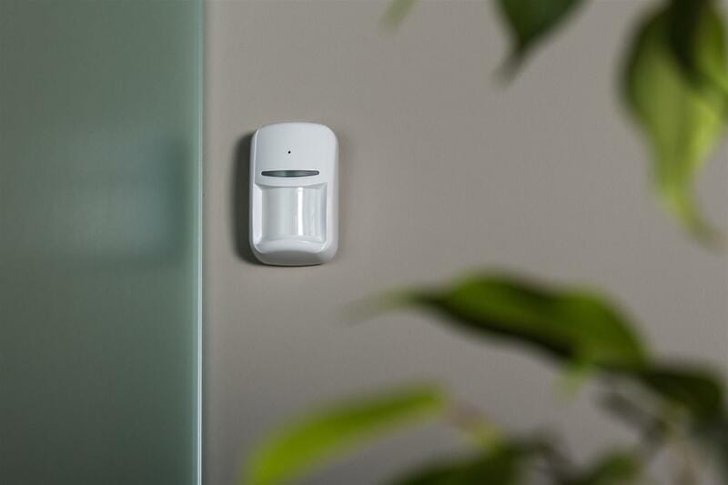 Беспроводной датчик движения и разбития стекла штора U-Prox PIR Combi VB White