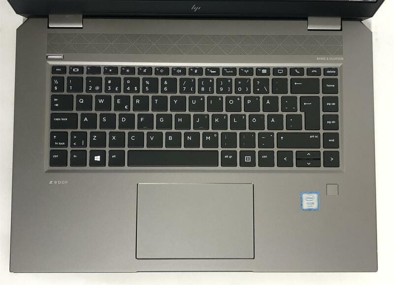 Ноутбук HP ZBook Studio 15 G5 / 15.6" FullHD IPS / Xeon E-2176M / 16GB / 1TB SSD NVMe / nVidia Quadro P2000 4GB / Win10Pro / Backlight / сканер отпечатка - Б/у