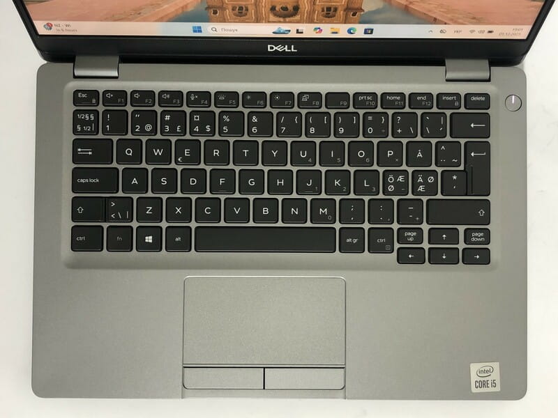 Ноутбук Dell Latitude 5310 / 13.3" FullHD IPS Touch / i5-10210U / 16GB / 256GB SSD / Win11Pro / Backlight - Б/у