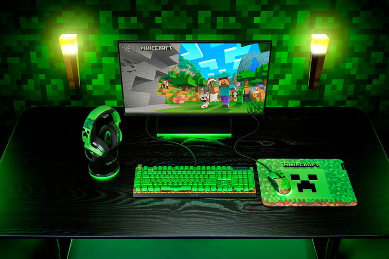Клавіатура Razer BlackWidow V4 X Minecraft Edition (RZ03-04704100-R3M1)
