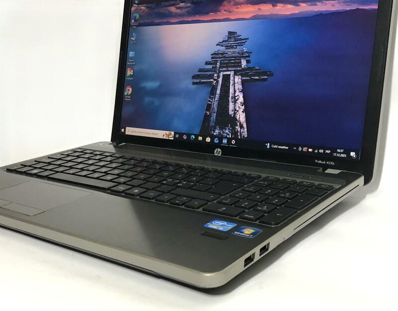 Ноутбук HP ProBook 4530s / 15.6" (1366x768) / i3-2350M / 8GB / 320GB HDD / Win10Pro / сканер отпечатка - Б/у
