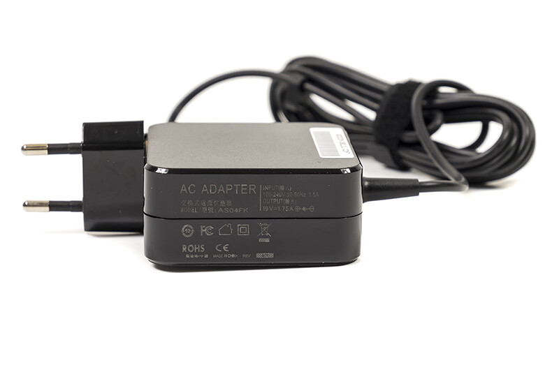 Блок питания PowerPlant для ноутбука Asus 220V, 19V 33W 1.75A, 4.0х1.35мм, wall mount (WM-AS33F4014)