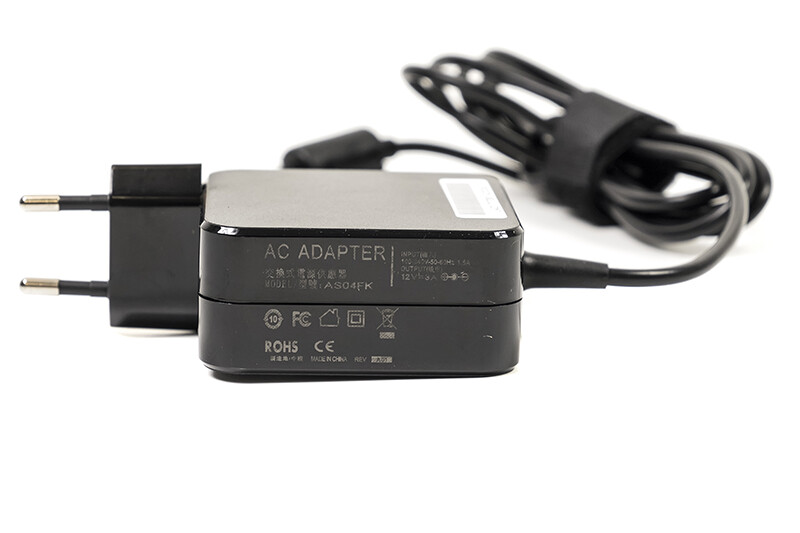 Блок питания PowerPlant для ноутбука Asus 220V, 12V 36W 3A, 4.7х1.7мм, wall mount (WM-AS36A4717)