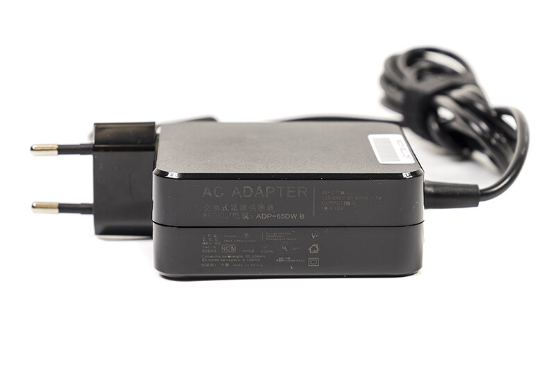 Блок питания PowerPlant для ноутбука Asus 220V, 19V 65W 3.42A, 4.0х1.35мм, wall mount (WM-AS65F4014)
