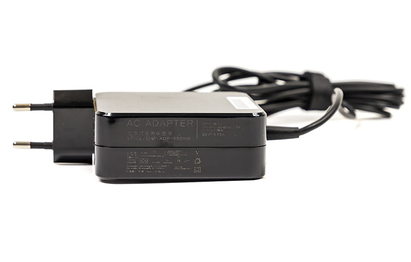Блок живлення PowerPlant для ноутбука IBM/Lenovo 220V, 20V 65W 3.25A, 5.5х2.5мм, wall mount (WM-IB65H5525)