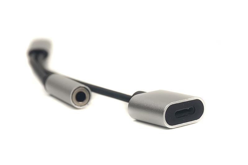 Адаптер PowerPlant Lightning-Audio 3.5 мм-Lightning, 0.1м Silver (CA910410)