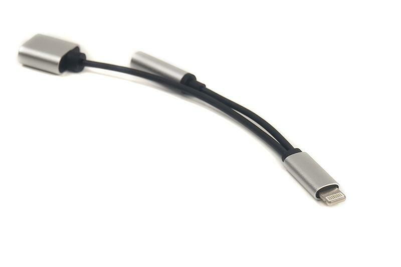 Адаптер PowerPlant Lightning-Audio 3.5 мм-Lightning, 0.1м Silver (CA910410)