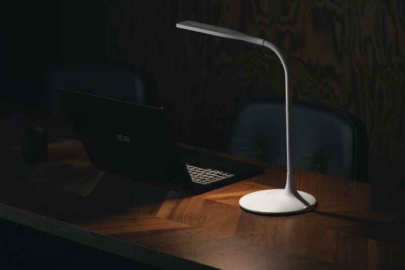 Настольная лампа LED 2E 7Вт 3000K 4000K 5700K 2200мАг со встроенным аккумулятором белая (2E-DL2240)