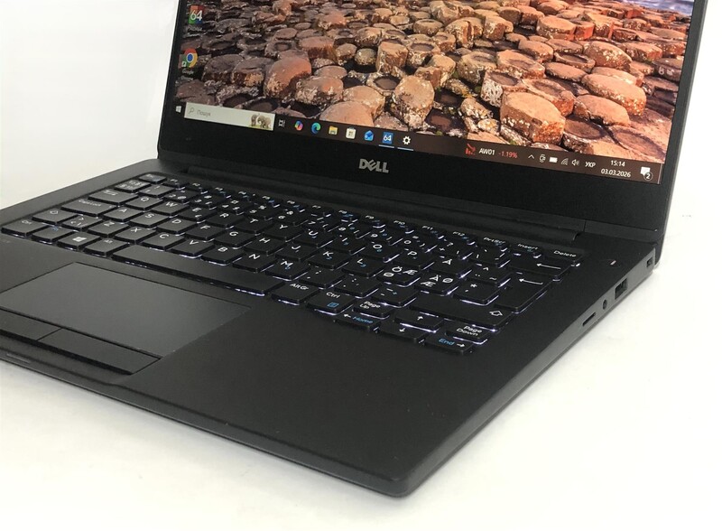 Ноутбук Dell Latitude 7370 / 13.3" FullHD IPS / m7-6Y75 / 8GB / 256GB SSD / Win10Pro / Backlight - Б/у