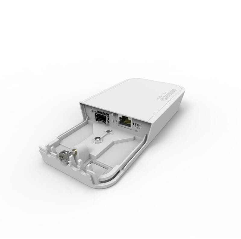 Медиаконвертер MikroTik RBFTC11 (SFP/1Gbit to LAN, Outdoor case, -40 to +70C, PoE in, БП+инжектор в комплекте)