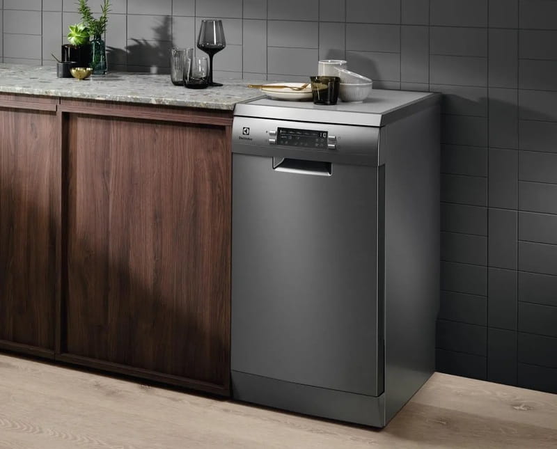 Посудомийна машина Electrolux ESS64321SX