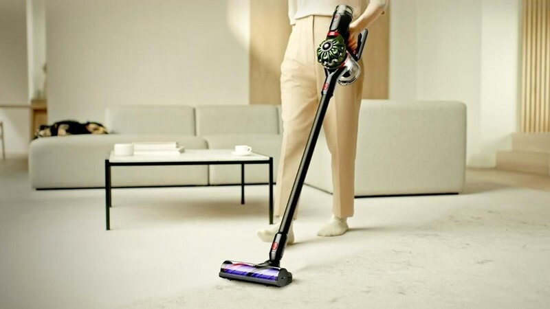 Акумуляторний пилосос Dyson V8 Cyclone Black (226587-01)