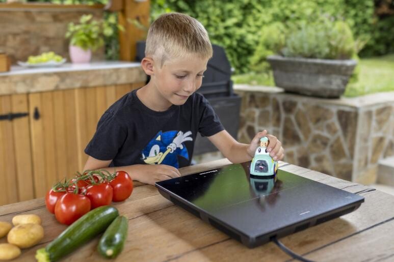 Настольная плита Hisense HIC2000Y