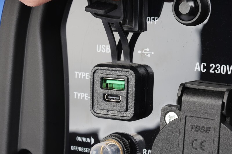 Генератор бензиновый Ultimatron ULT-3300-EU