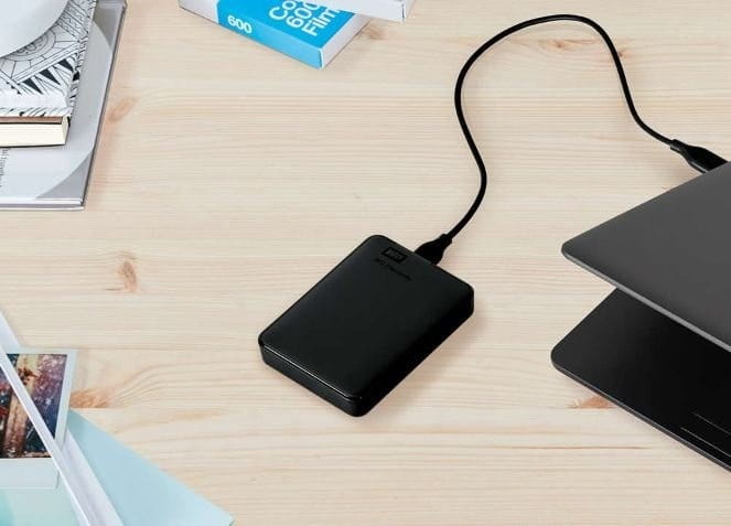 Внешний жесткий диск 2.5" USB 5.0TB WD Elements Portable Black (WDBU6Y0050BBK-WESN)