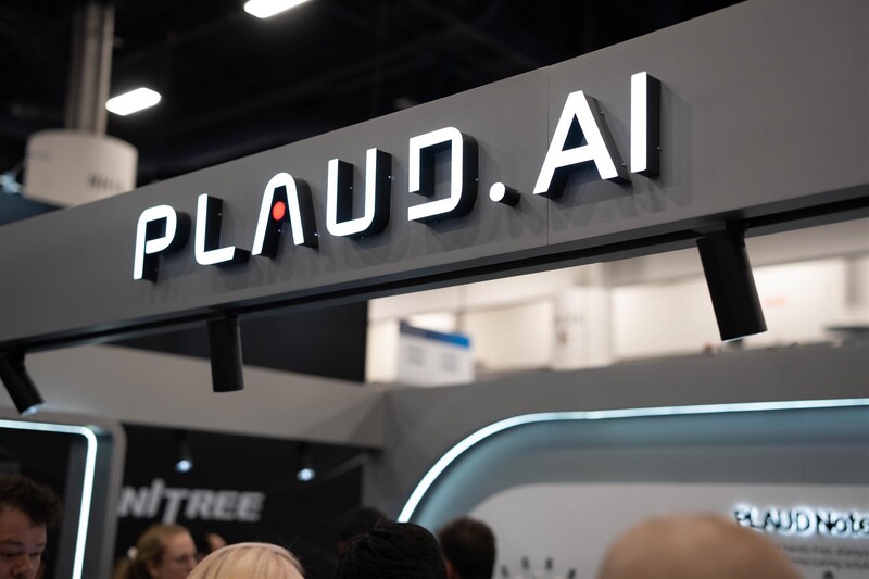 Диктофон Plaud AI Note Black (NB-100-BL)