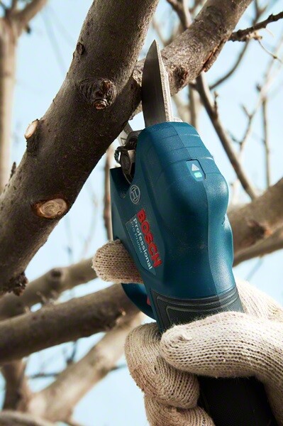 Секатор аккумуляторний Bosch Professional Pruner без АКБ и ЗП (0.601.9K1.020)