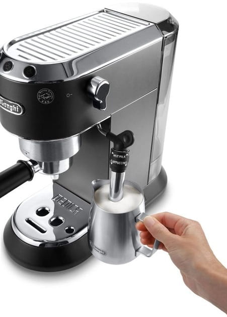 Кофеварка рожковая Delonghi EC 685.BK