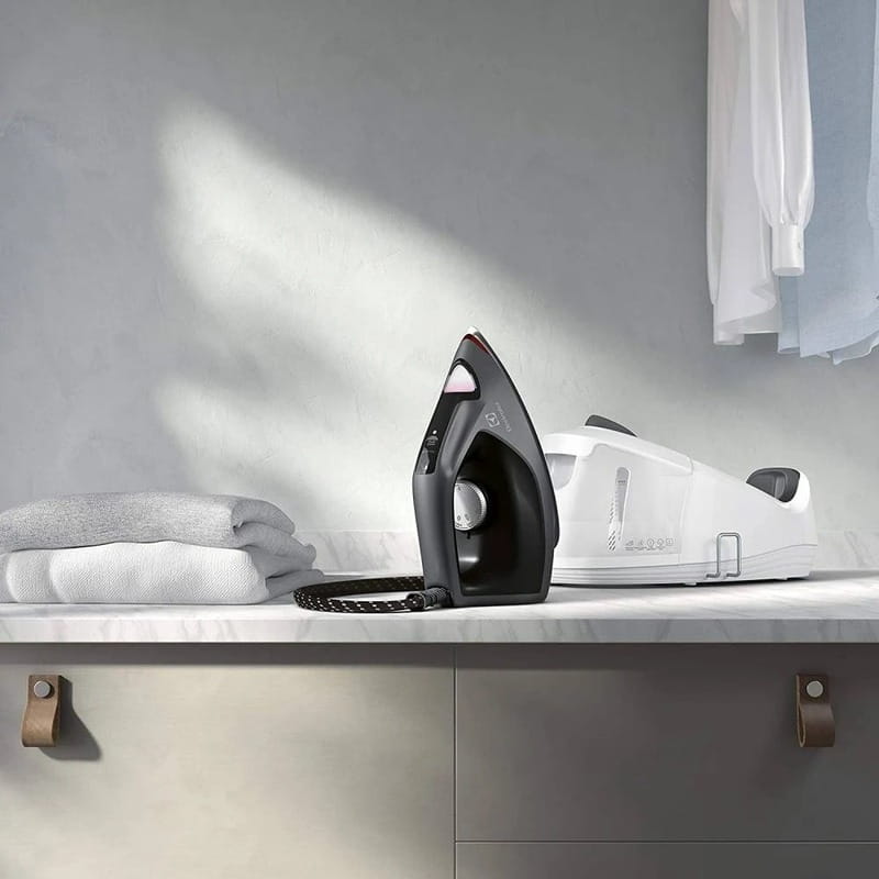 Утюг Electrolux E6ST1-8EG