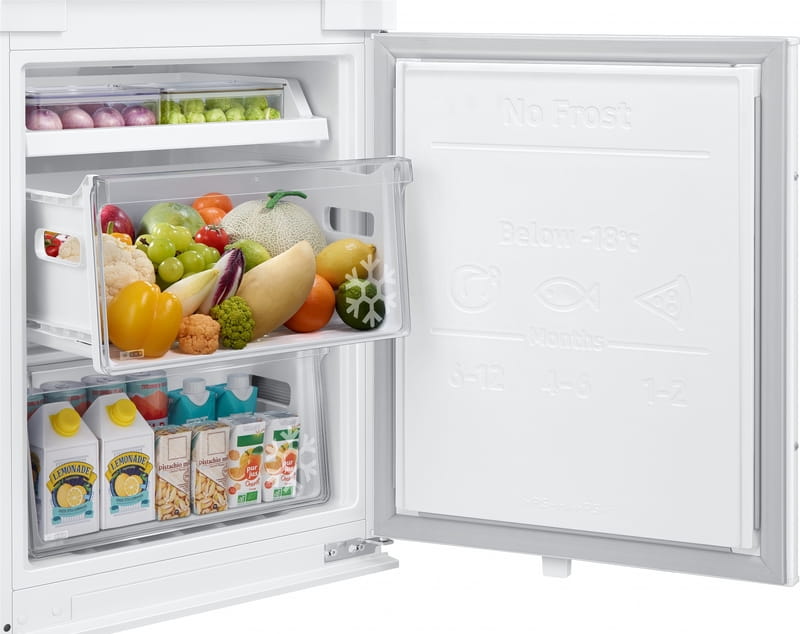 Вбудований холодильник Samsung BRB267054WW/UA