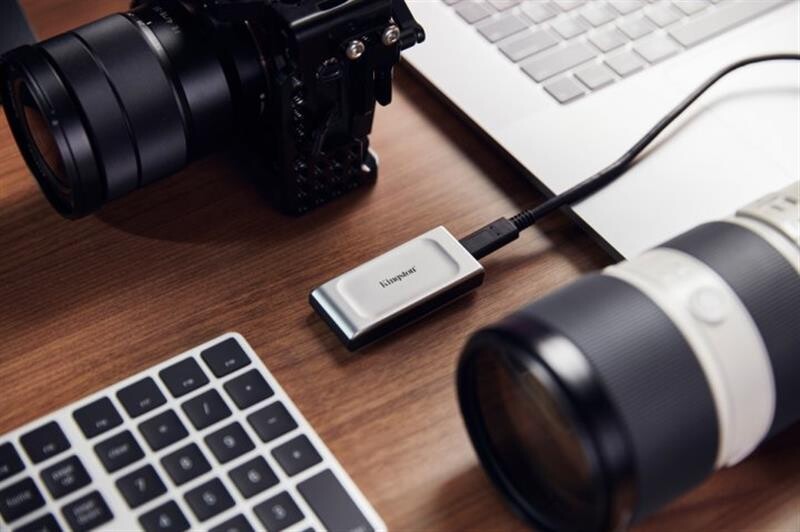 Накопитель внешний SSD Portable USB  500GB Kingston XS2000 Silver (SXS2000/500G)