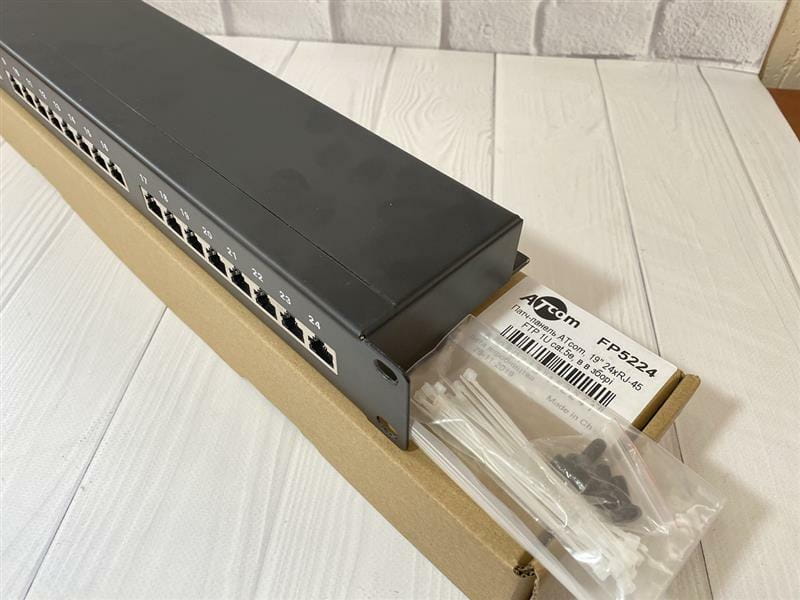 Патч-панель Atcom FP5224 19" 24хRJ-45 FTP 1U cat.5е, в сборе